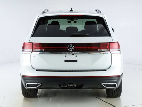 New 2026 Volkswagen Atlas SE FWD image 8