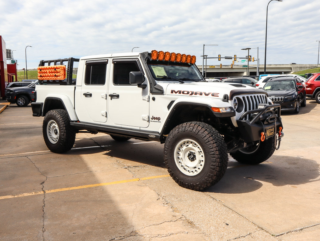 Used 2021 Jeep Gladiator Mojave AWD/4WD image 4