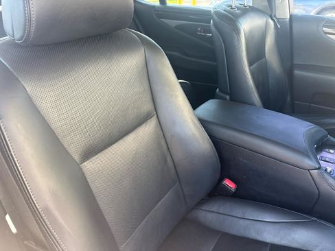 Used 2014 Lexus LS 460 w/ Comfort Package RWD image 54