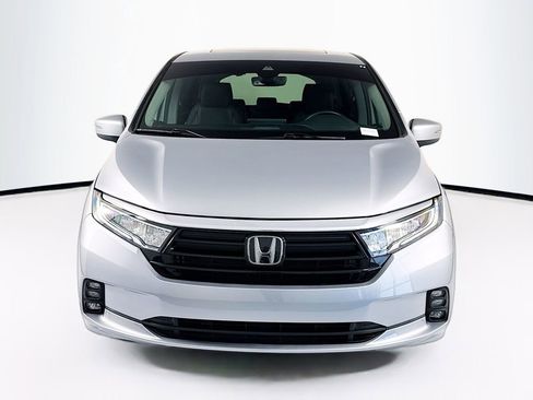 Certified 2024 Honda Odyssey EX-L image 2