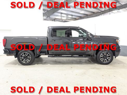 Used 2020 GMC Sierra 2500 AT4 w/ AT4 Premium Package AWD/4WD image 2