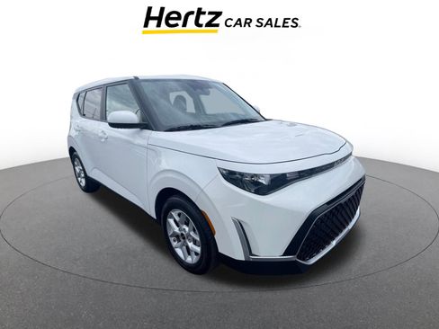 Used 2025 Kia Soul LX w/ LX Technology Package image 1