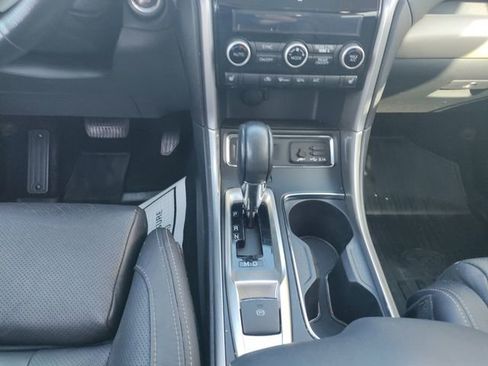 Used 2019 Subaru Ascent Limited w/ Popular Package #3 image 11