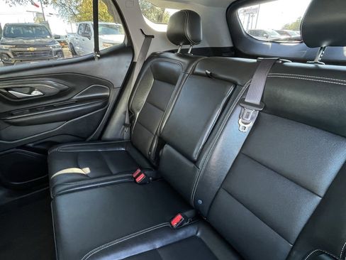 Used 2023 GMC Terrain SLT image 24