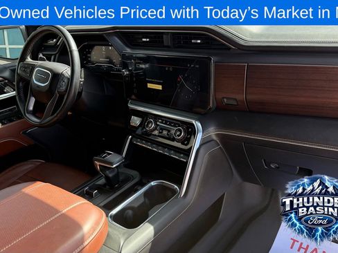 Used 2023 GMC Sierra 1500 Denali Ultimate AWD/4WD image 25