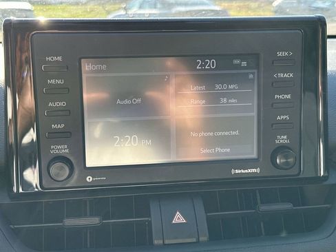 Used 2021 Toyota RAV4 LE image 12