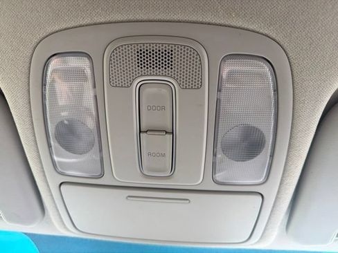 Used 2017 Kia Soul FWD image 29