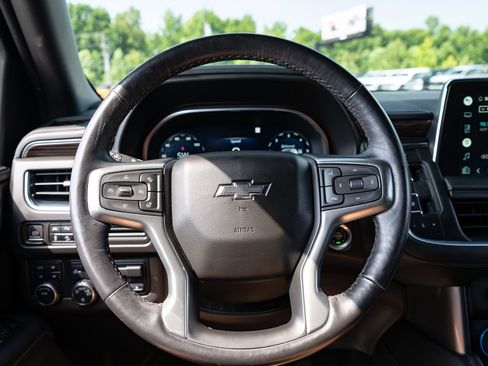 Used 2022 Chevrolet Tahoe Z71 w/ Luxury Package AWD/4WD image 30