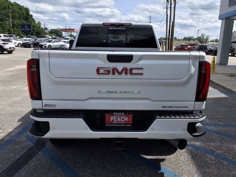 Used 2024 GMC Sierra 2500 Denali w/ Denali Reserve Package AWD/4WD image 5