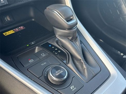 Used 2024 Toyota RAV4 XLE Premium image 19