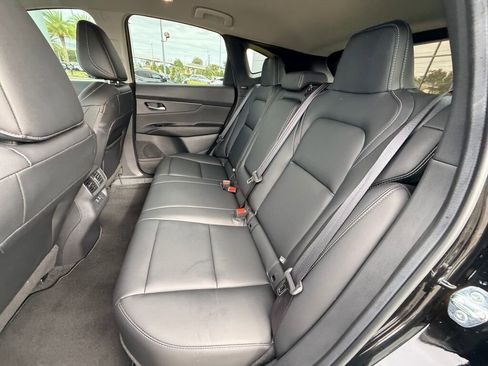 Used 2025 Nissan Murano SV image 18