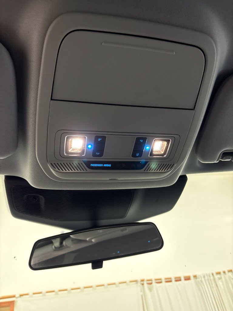 Used 2020 Ford Explorer XLT w/ Equipment Group 202A AWD/4WD image 14