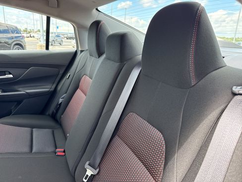 New 2027 Nissan Sentra SR FWD image 32