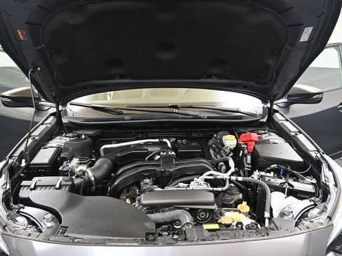 Certified 2025 Subaru Outback Onyx Edition image 9