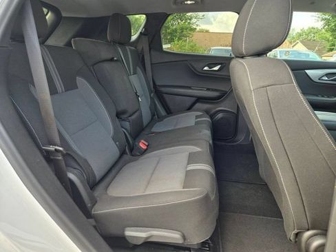 Used 2025 Chevrolet Blazer LT FWD image 26