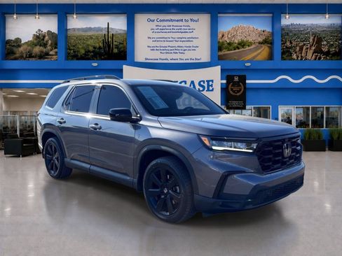 Certified 2025 Honda Pilot Black Edition image 10