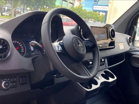 New 2026 Mercedes-Benz Sprinter 2500 image 18