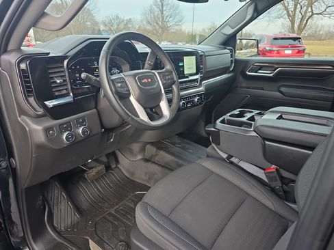 Certified 2024 GMC Sierra 1500 Elevation image 9