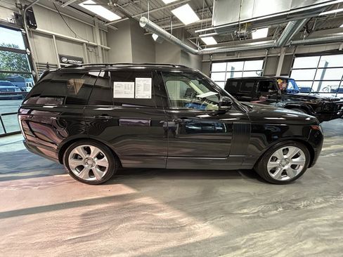 Used 2019 Land Rover Range Rover Supercharged image 28