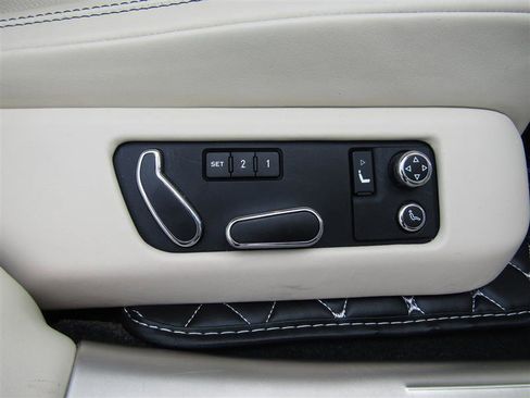 Used 2017 Bentley Flying Spur V8 image 48