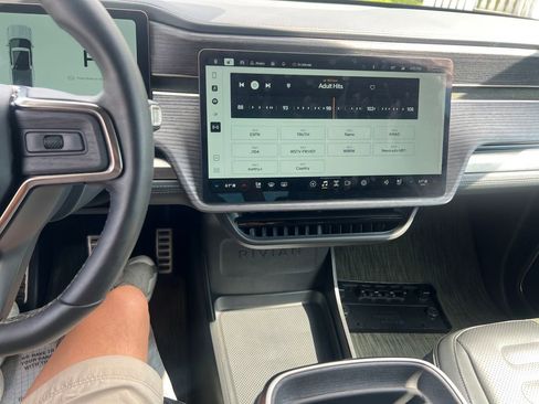 Used 2024 Rivian R1T Adventure image 17