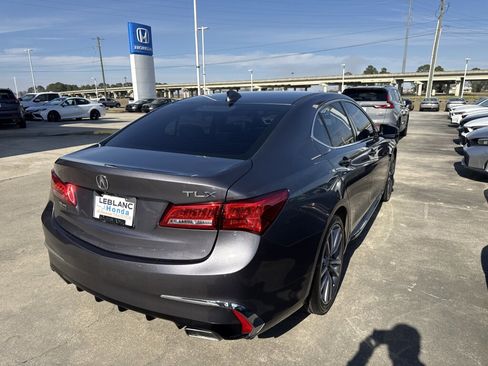 Used 2020 Acura TLX 3.5L Technology Pkg image 4