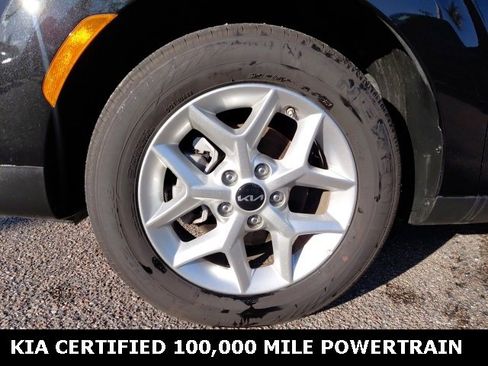 Certified 2025 Kia Soul LX image 10