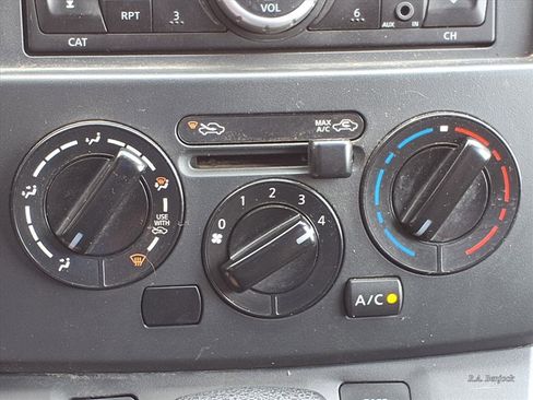 Used 2017 Nissan NV200 S image 12