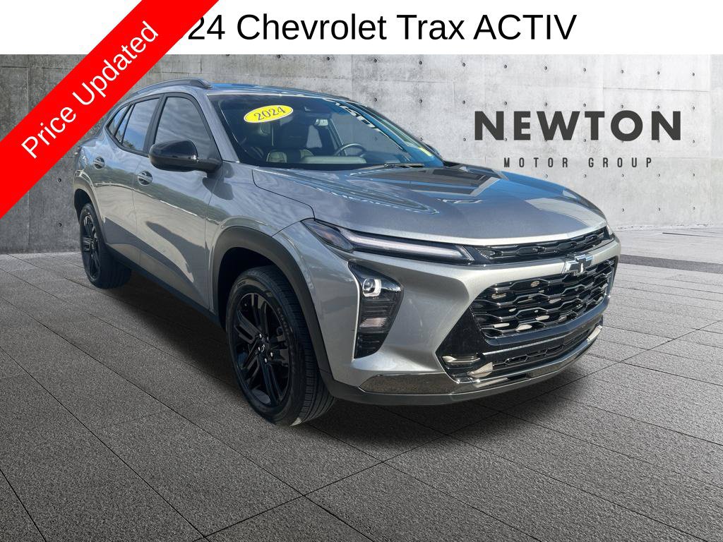 Used 2024 Chevrolet Trax ACTIV w/ Driver Confidence Package FWD image 1