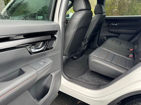 Certified 2026 Honda CR-V Sport Touring image 8