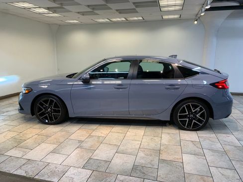 Used 2023 Honda Civic Sport Touring image 4