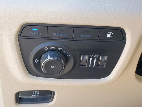 Used 2023 Jeep Grand Cherokee 4xe image 21