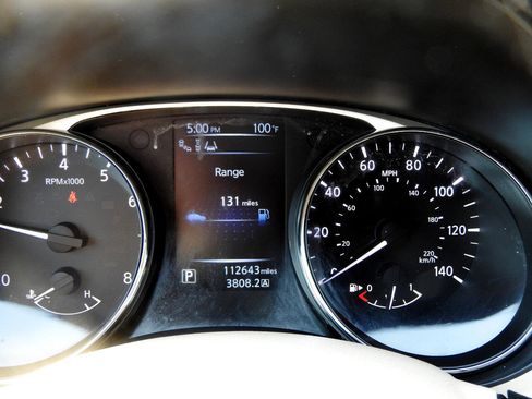 Used 2015 Nissan Rogue SL w/ SL Premium Package image 16