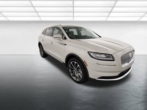 Used 2023 Lincoln Nautilus Reserve w/ Equipment Group 201A image 9