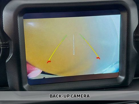 Used 2021 Jeep Wrangler Unlimited Sahara image 4