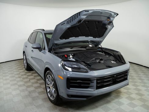 New 2026 Porsche Cayenne AWD/4WD image 35