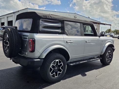 Used 2021 Ford Bronco Outer Banks AWD/4WD image 5