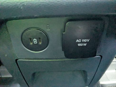 Used 2025 Ford Explorer ST AWD/4WD image 18