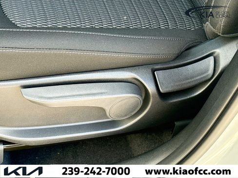 New 2026 Kia Sorento LX image 25