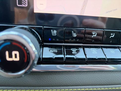New 2026 Chevrolet Colorado ZR2 AWD/4WD image 22