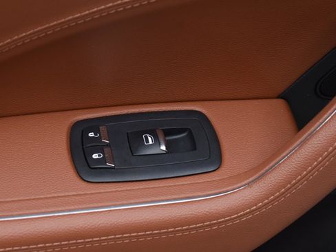 Used 2019 Maserati Levante S image 37