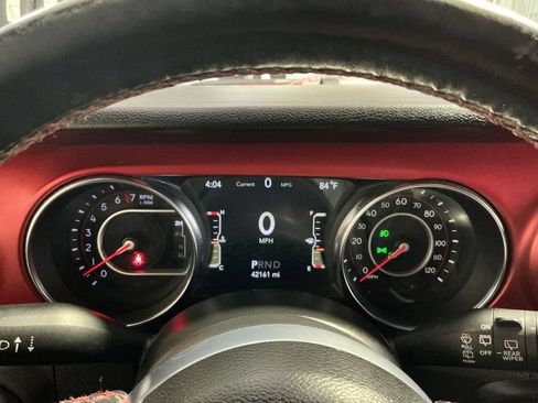 Used 2021 Jeep Wrangler Unlimited Rubicon w/ Cold Weather Group AWD/4WD image 18