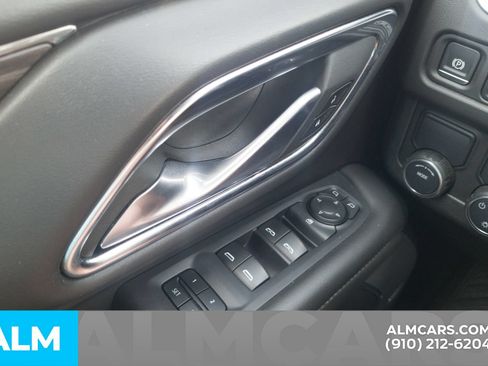 Used 2024 Chevrolet Tahoe LT RWD image 31