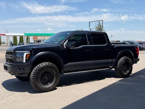Used 2026 Ford F150 Raptor AWD/4WD image 9