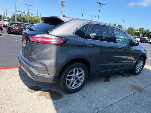 Used 2024 Ford Edge SEL AWD/4WD image 4