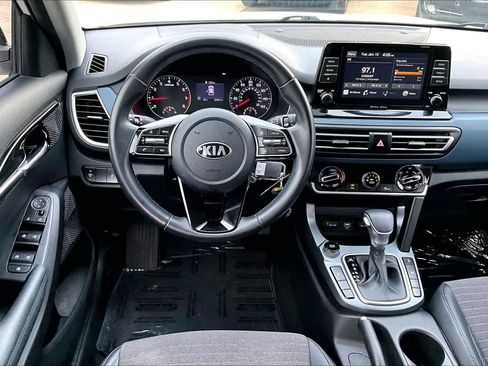 Used 2021 Kia Seltos S image 5
