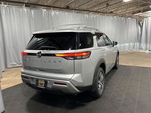 Used 2024 Nissan Pathfinder SL w/ Cargo Package image 3