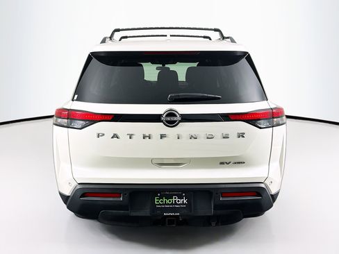 Used 2023 Nissan Pathfinder SV w/ SV Premium Package AWD/4WD image 7