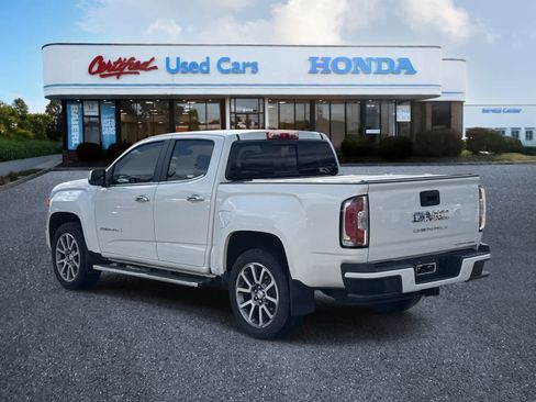 Used 2021 GMC Canyon Denali image 3