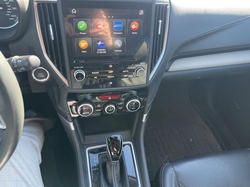 Used 2022 Subaru Forester Limited image 10